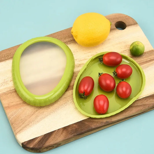 Fruit preservation box sealed with silicone film for storage in mini refrigerator